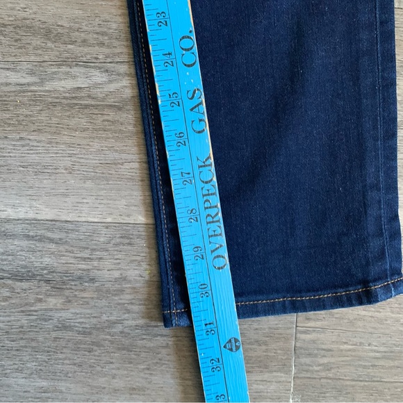 EUC Women Levi’s 712 slim size 30 dark denim jeans 031424 - Picture 5 of 9